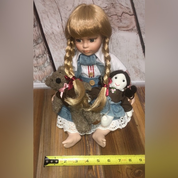 Emma Down By the River Doll W Teddy Bear & Porcelain Stuffed Heritage Collection - Picture 4 of 9